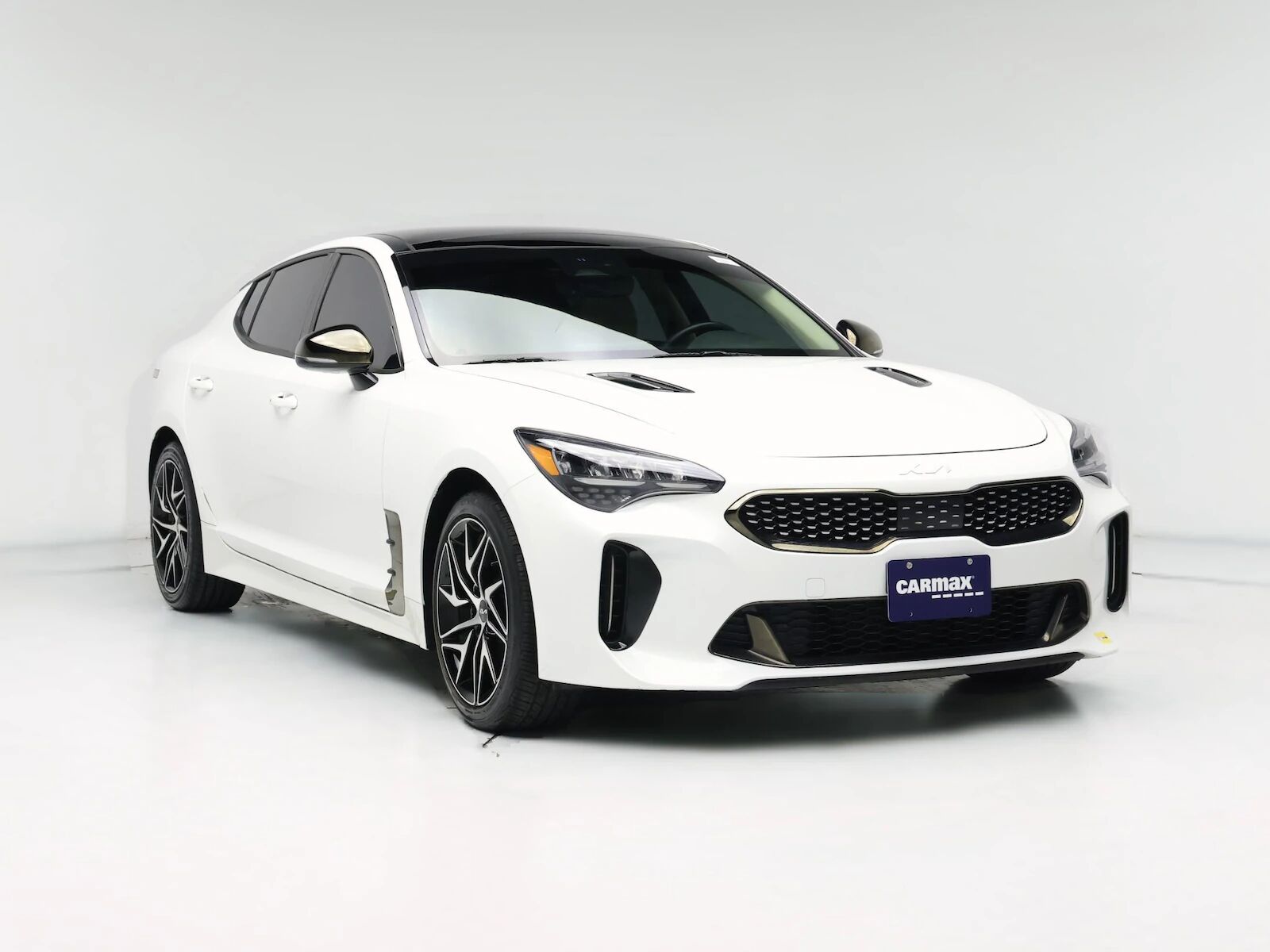 2023 KIA Stinger