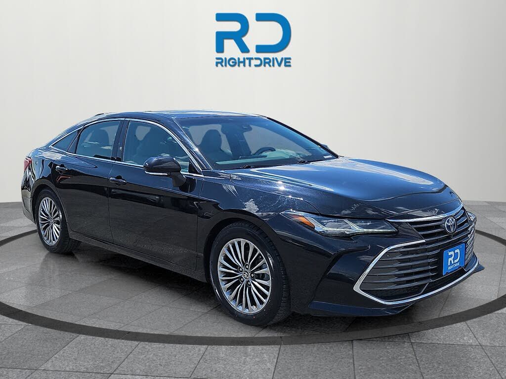 2022 TOYOTA Avalon