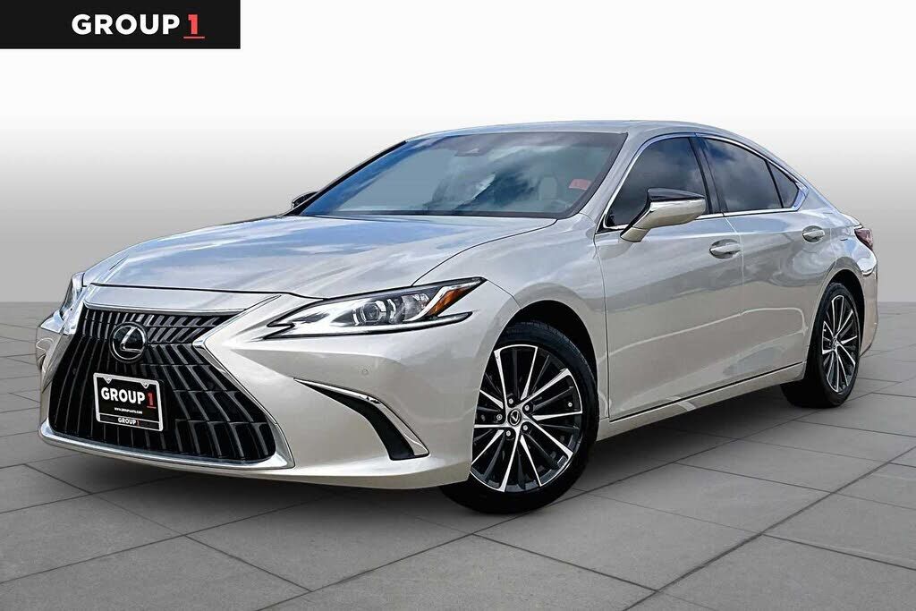 2025 LEXUS ES