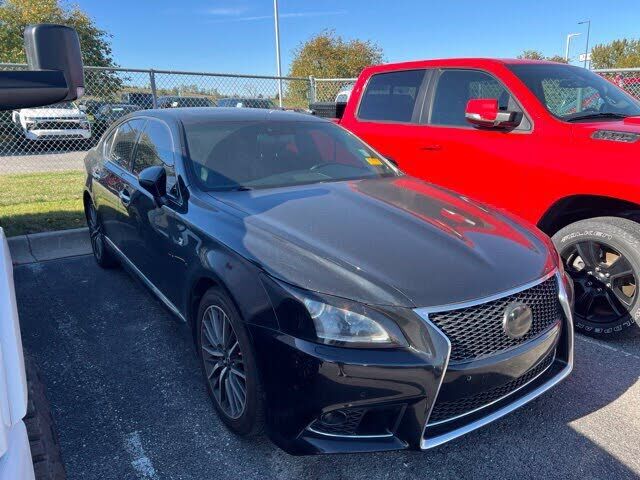 2013 LEXUS LS