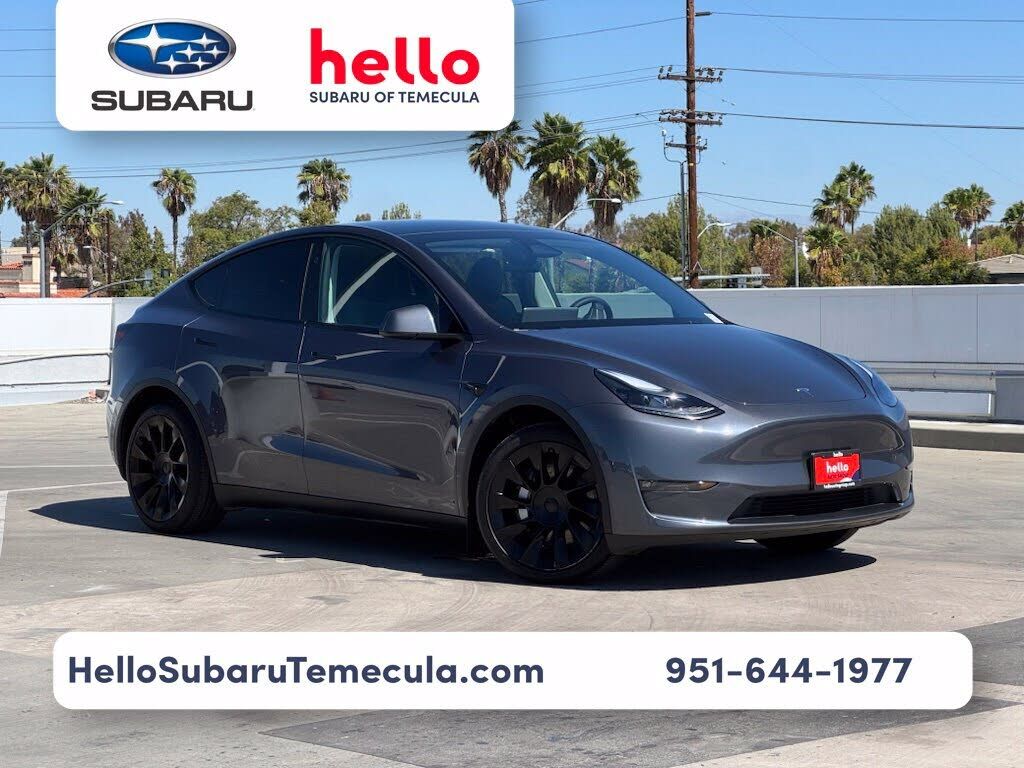 2023 TESLA Model Y