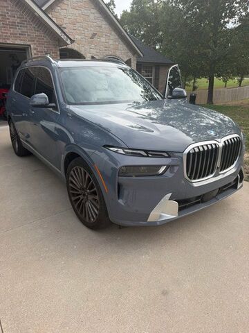 2023 BMW X7
