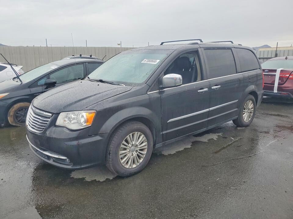 2012 CHRYSLER Town and Country