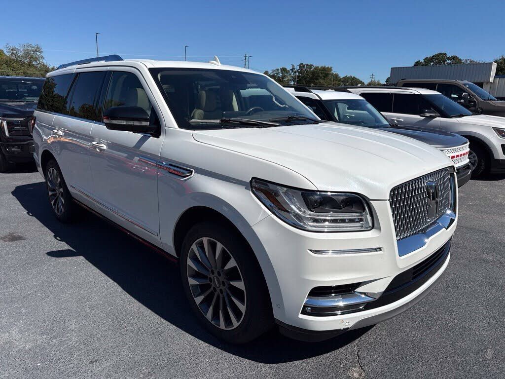 2021 LINCOLN Navigator