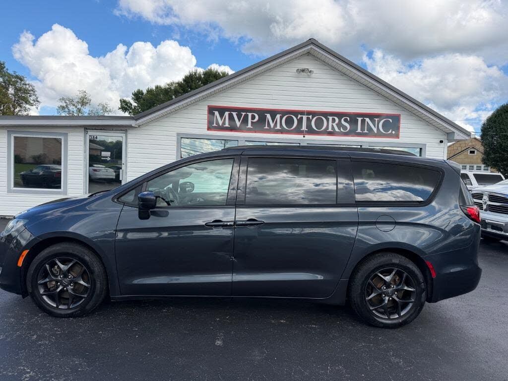 2020 CHRYSLER Pacifica