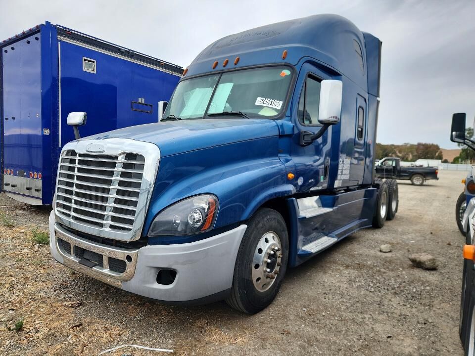 2017 FREIGHTLINER Cascadia