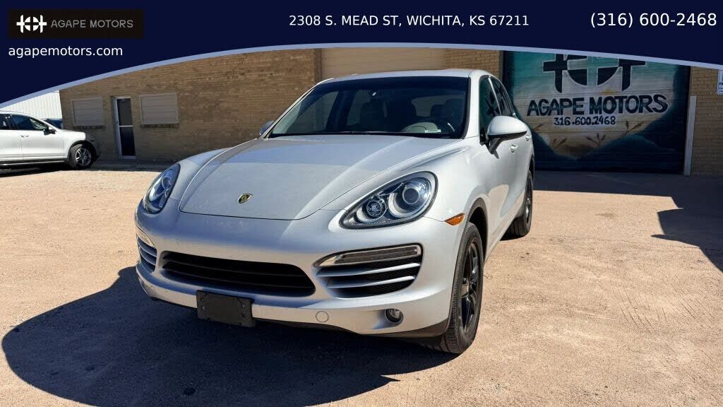 2011 PORSCHE Cayenne