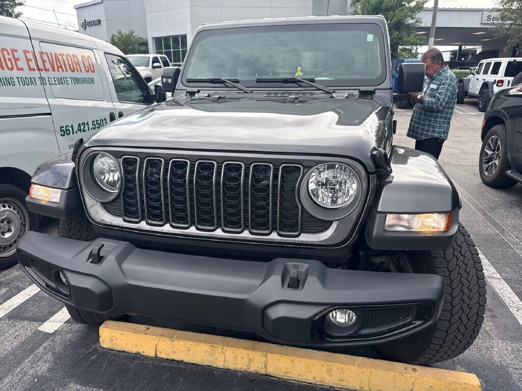 2025 JEEP Gladiator