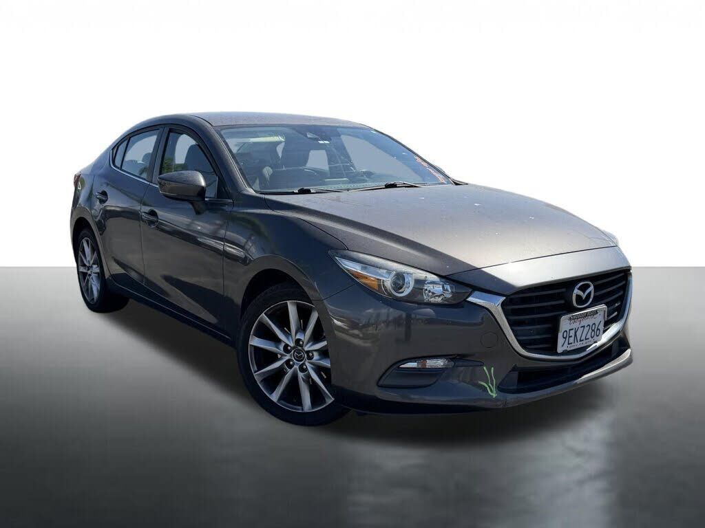 2017 MAZDA Mazda3