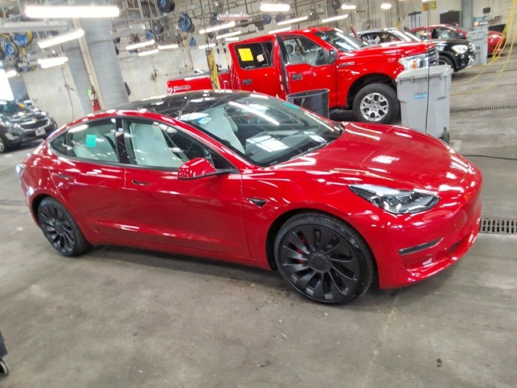 2023 TESLA Model 3
