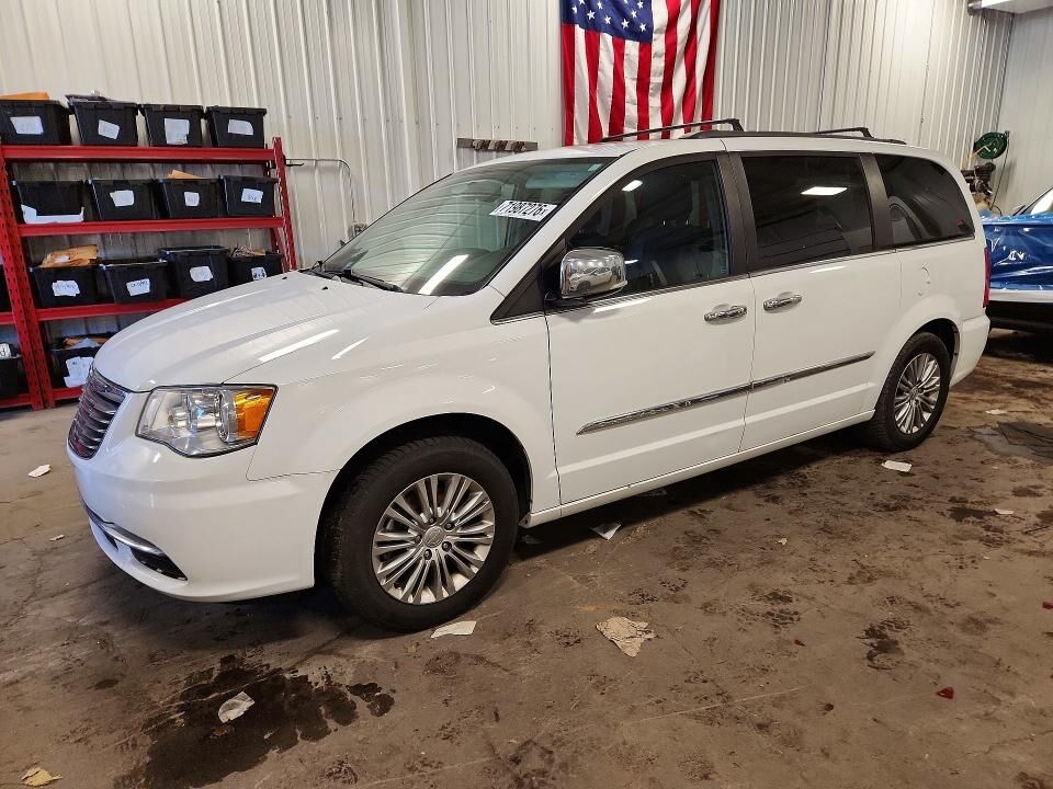 2016 CHRYSLER Town and Country