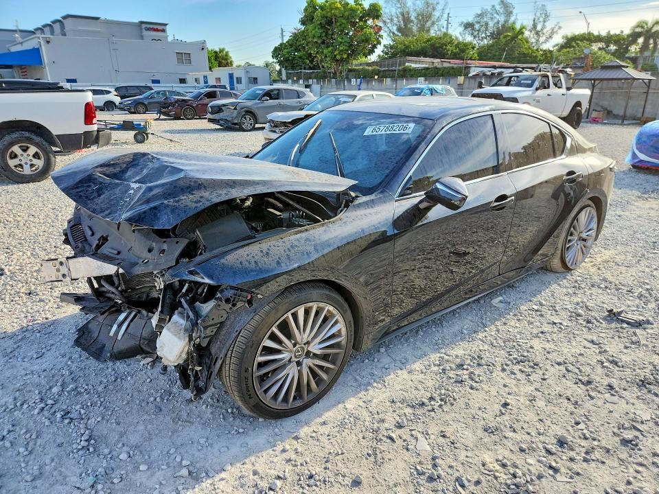 2023 LEXUS IS
