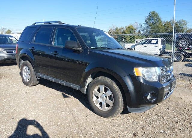 2011 FORD Escape