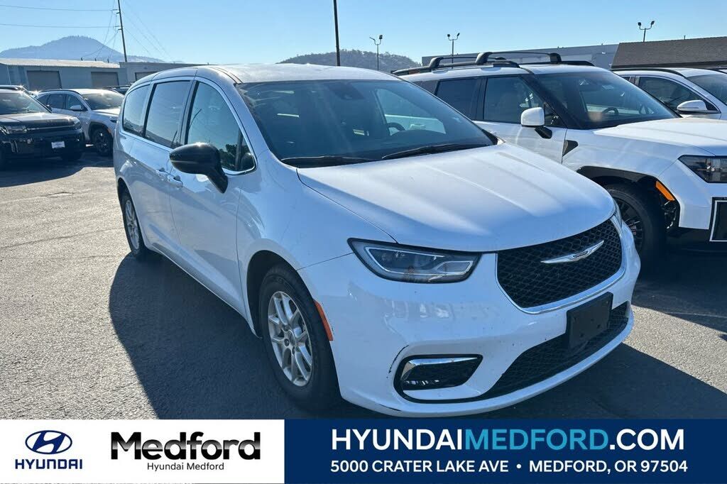 2025 CHRYSLER Pacifica
