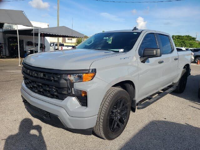 2025 CHEVROLET Silverado