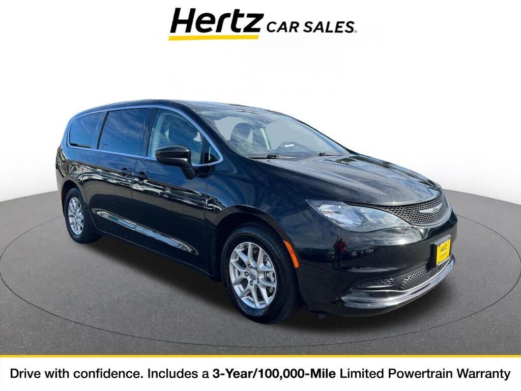 2024 CHRYSLER Voyager