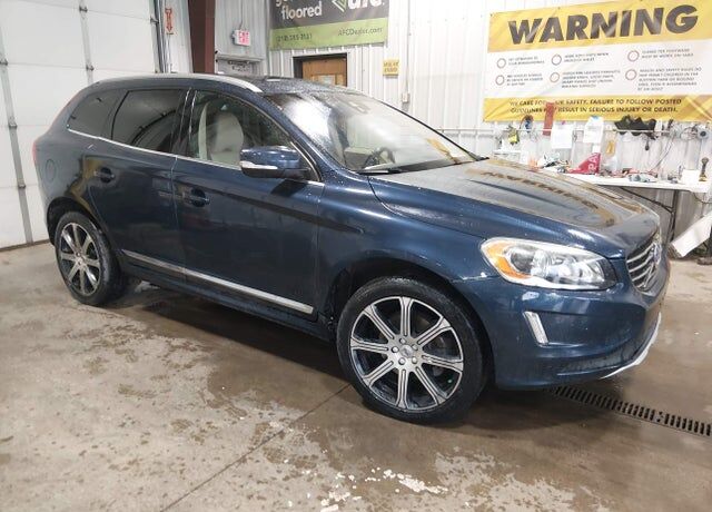 2015 VOLVO XC60