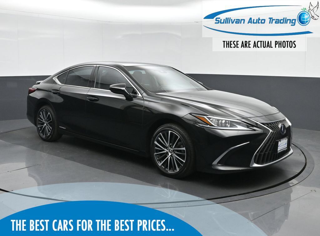 2022 LEXUS ES