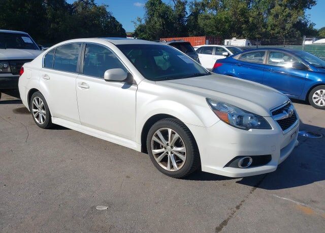 2014 SUBARU Legacy
