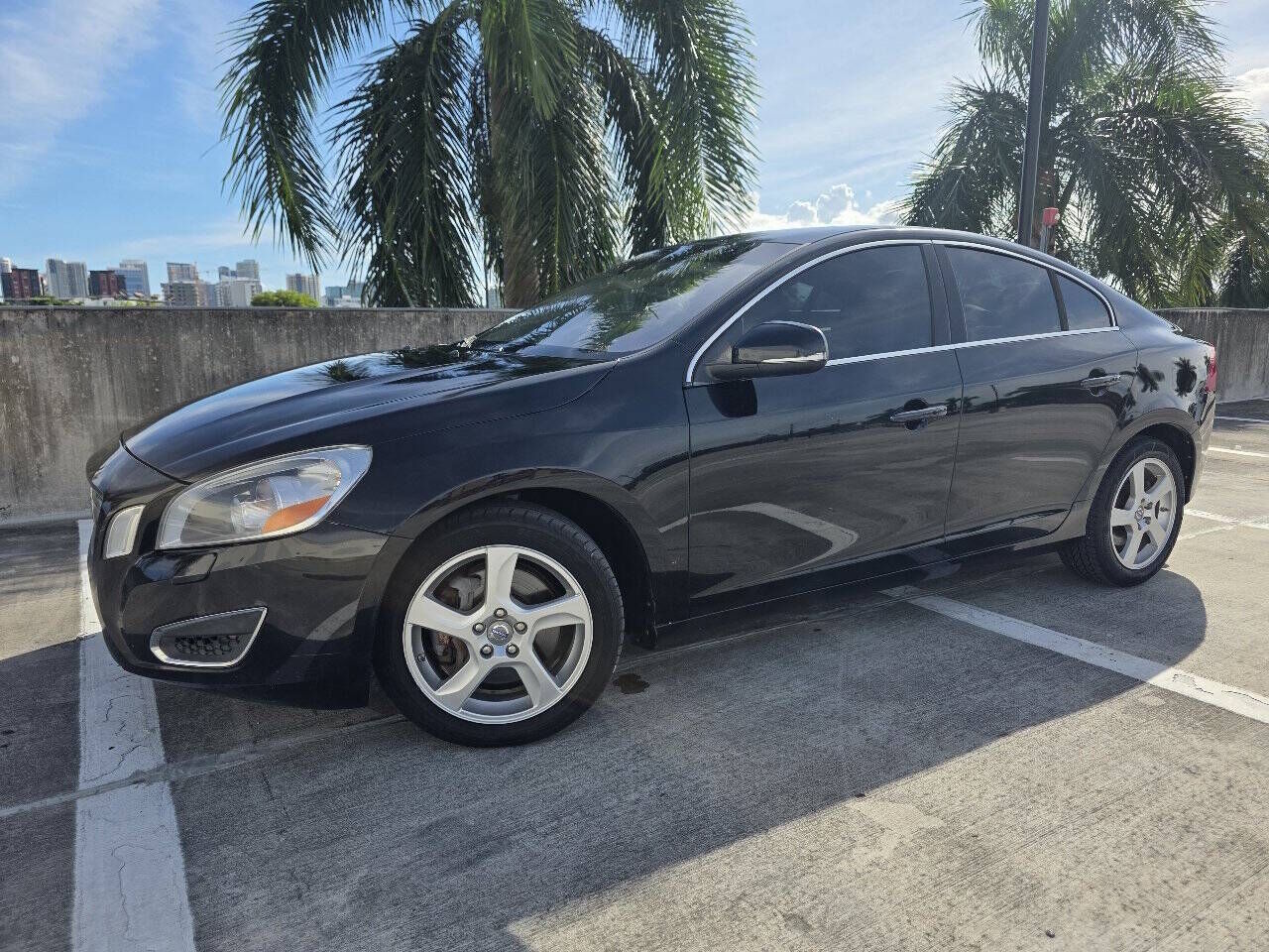 2013 VOLVO S60