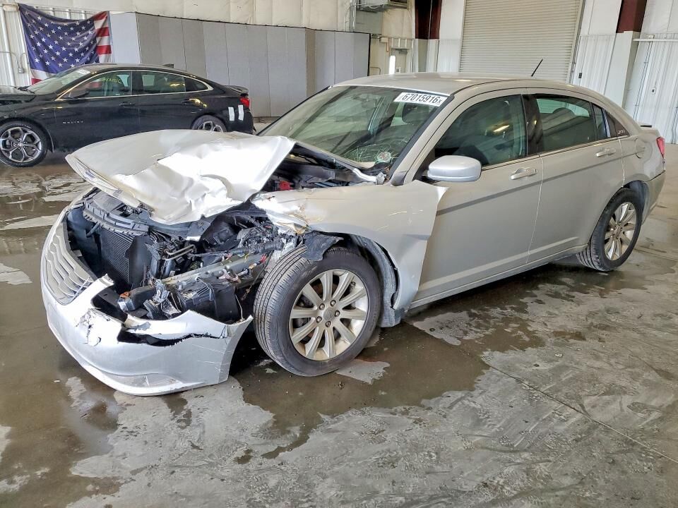 2012 CHRYSLER 200
