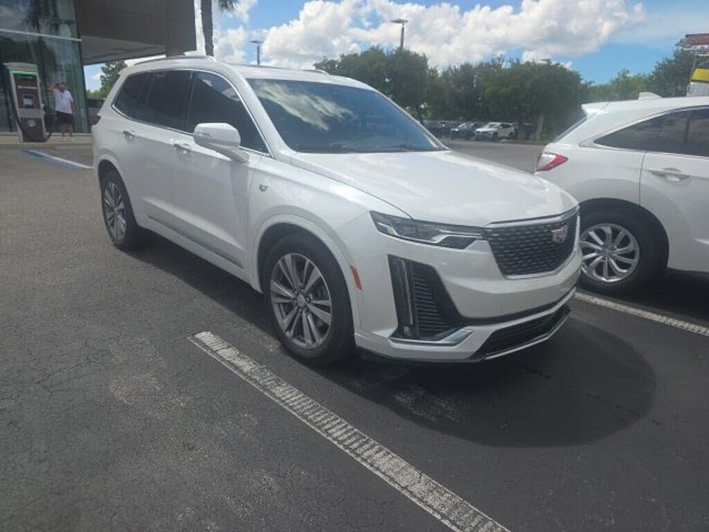 2020 CADILLAC XT6
