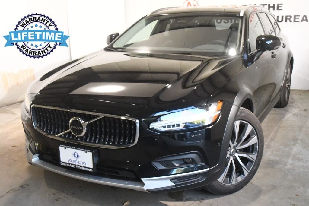 2025 VOLVO V90CC