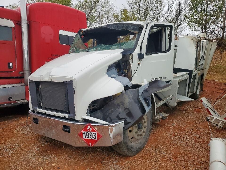 2025 PETERBILT 537