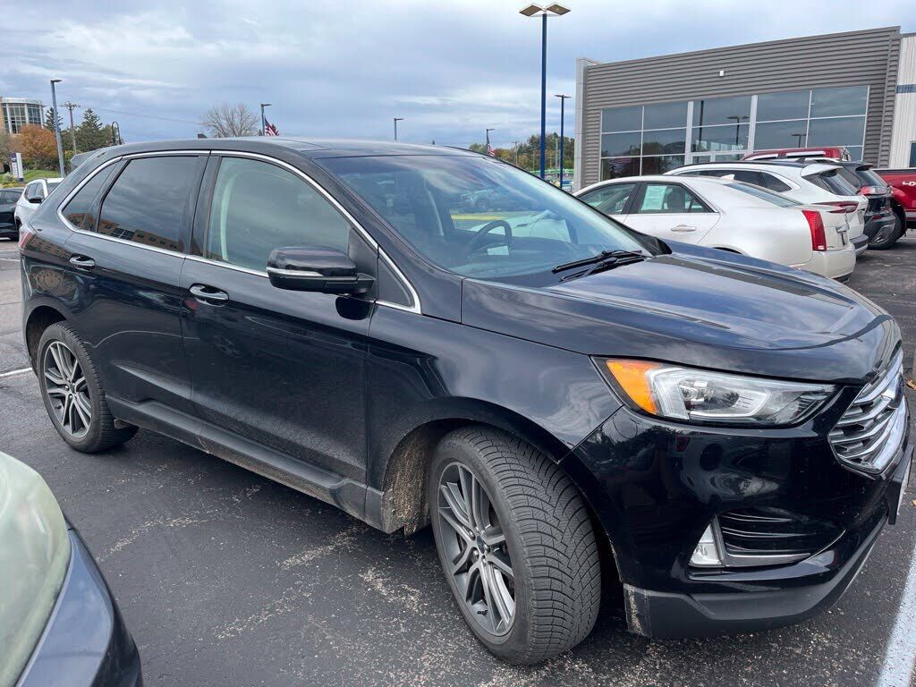 2019 FORD Edge