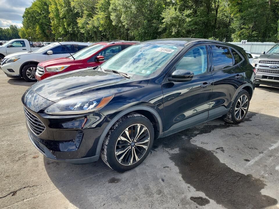 2021 FORD Escape