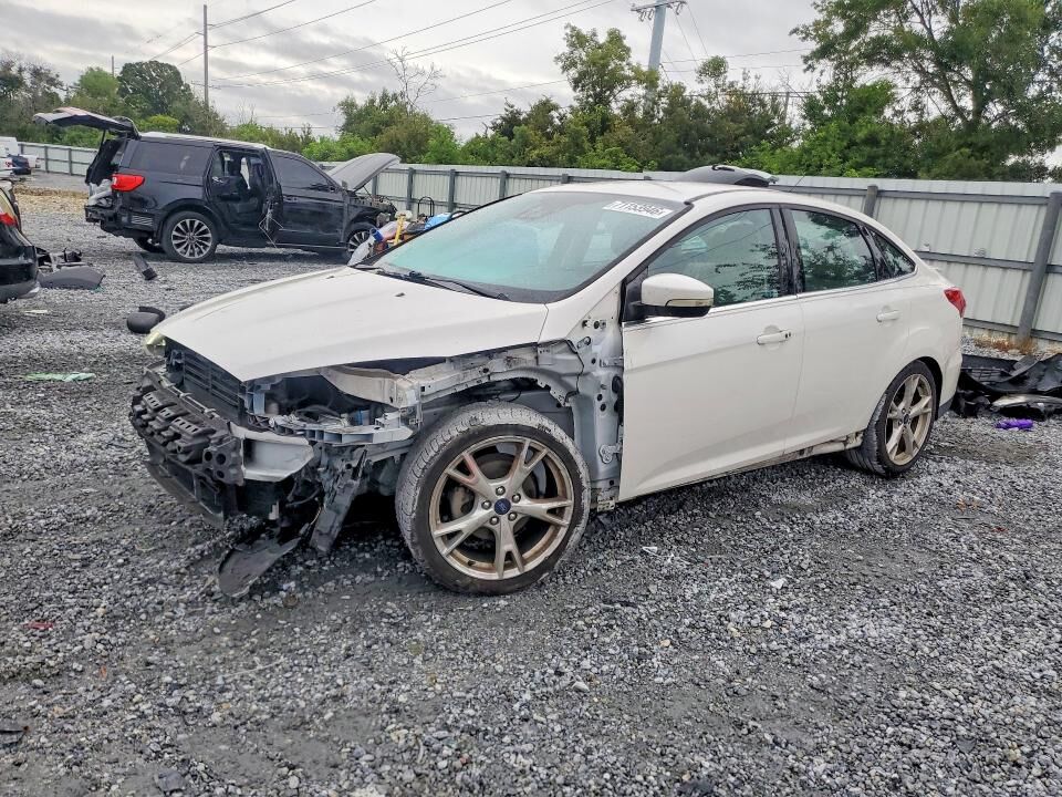 2016 FORD Focus