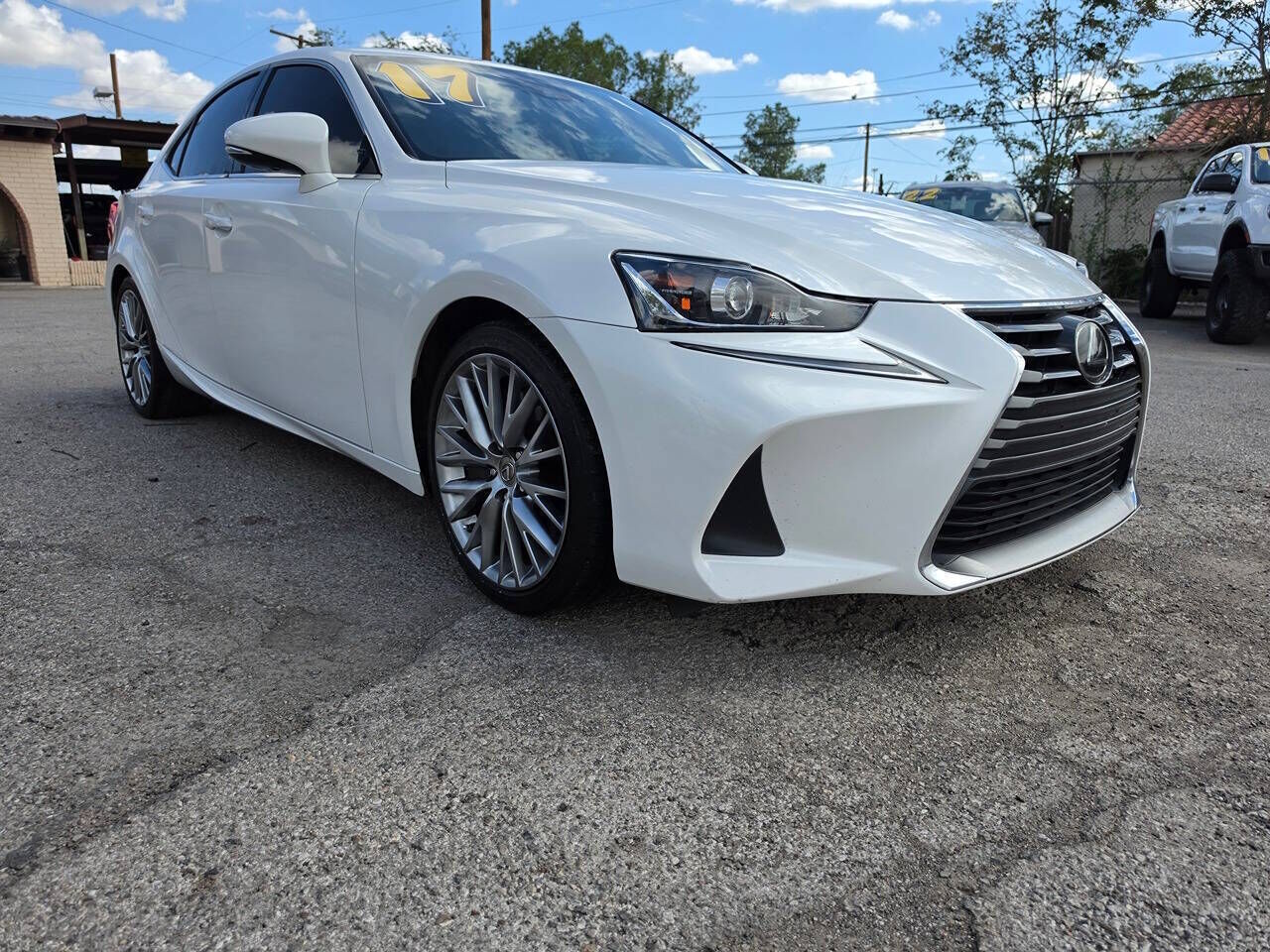 2017 LEXUS IS
