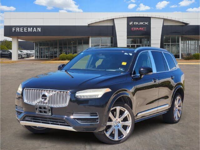 2017 VOLVO XC90