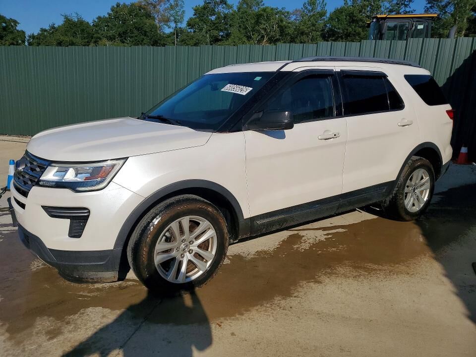 2018 FORD Explorer