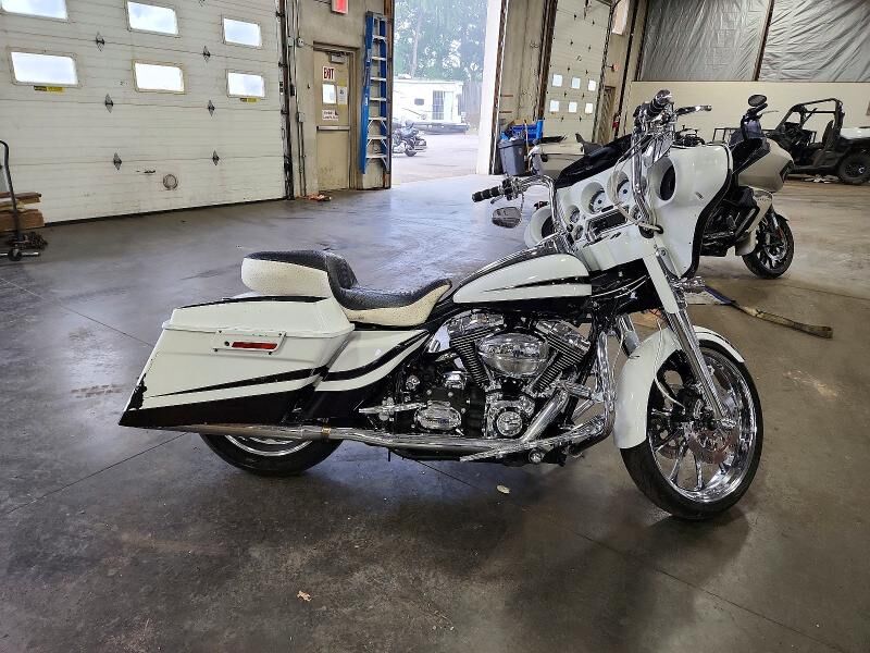 2007 HARLEY DAVIDSON Street Glide