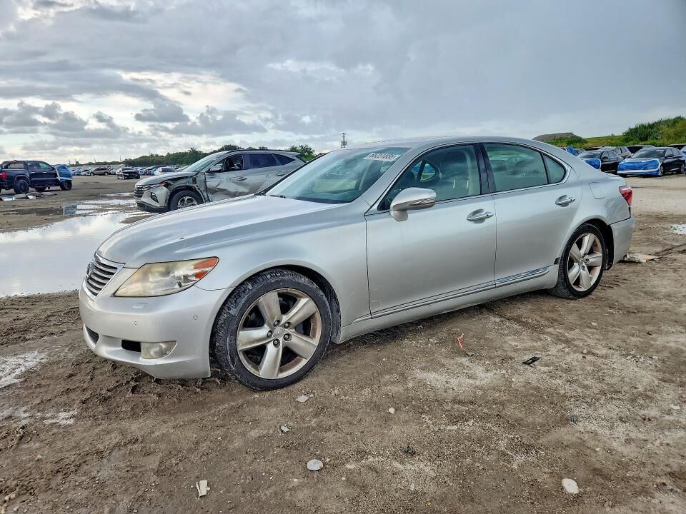 2010 LEXUS LS