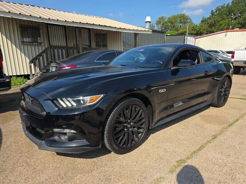 2017 FORD Mustang