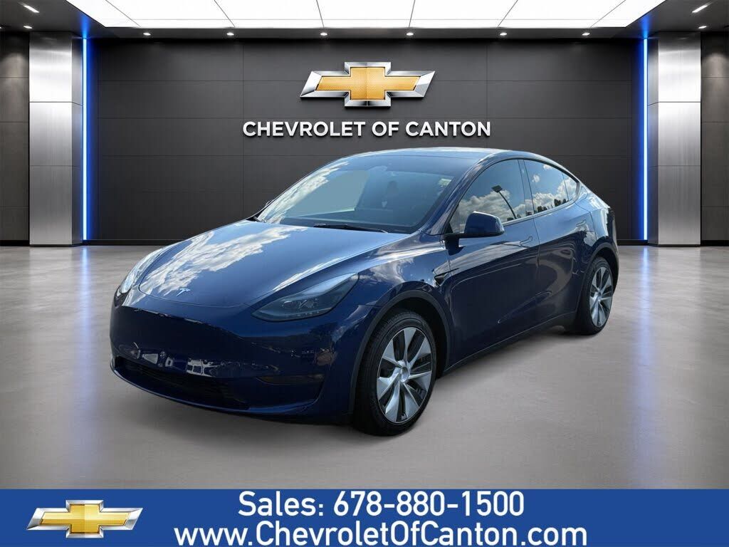 2023 TESLA Model Y