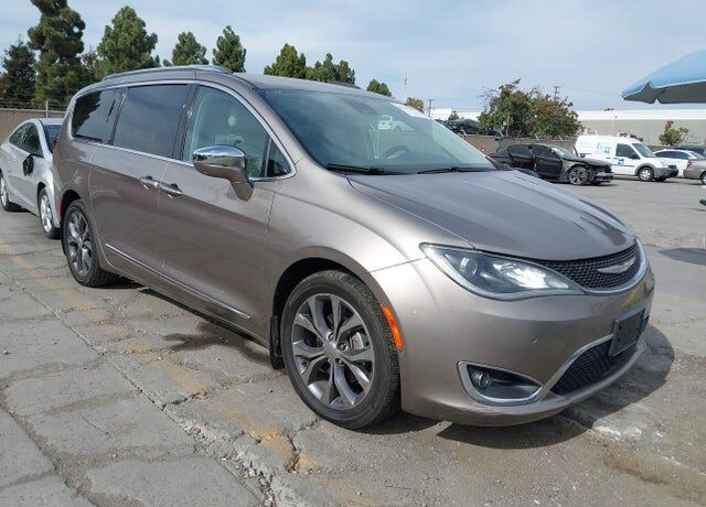 2017 CHRYSLER Pacifica