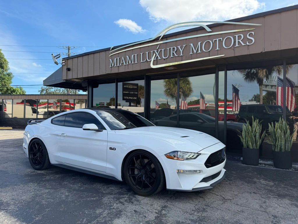 2019 FORD Mustang