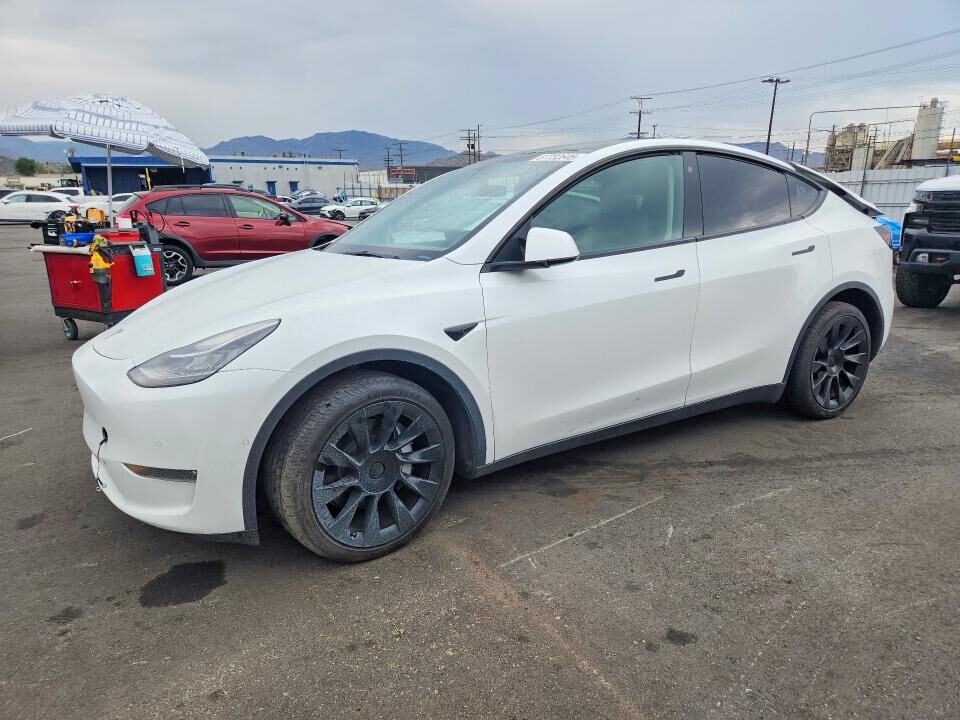 2022 TESLA Model Y