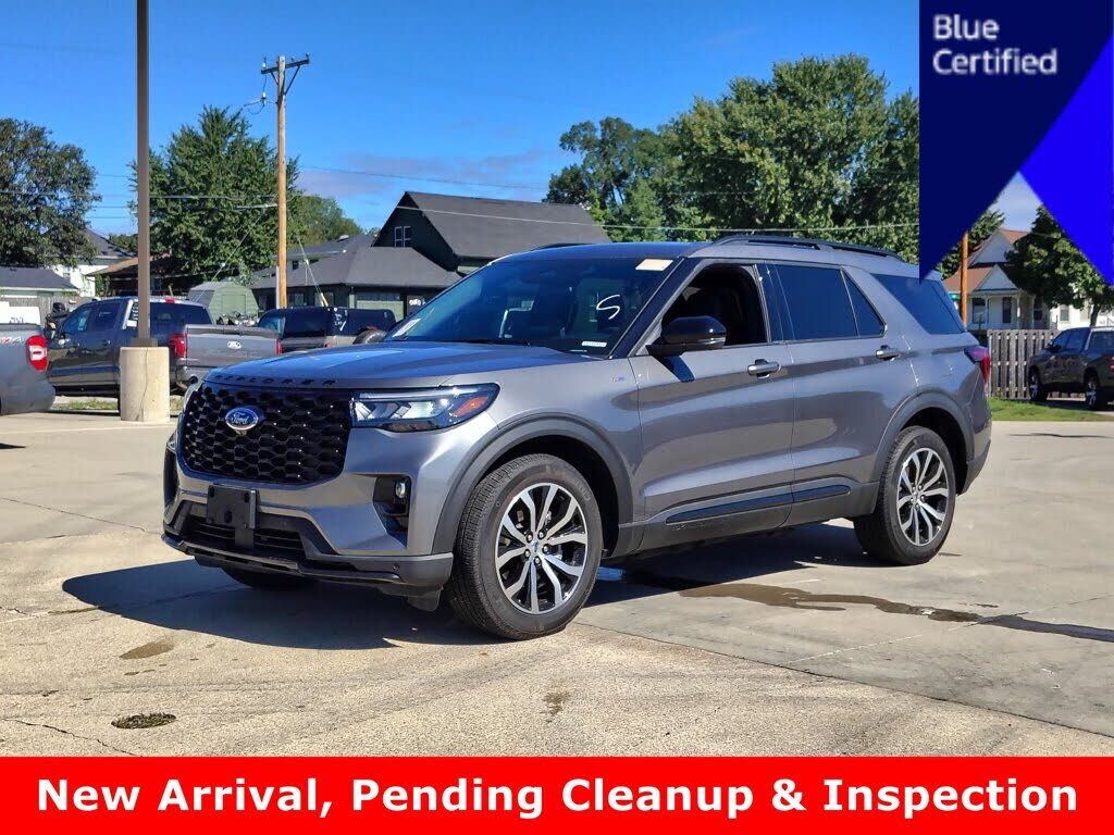 2025 FORD Explorer