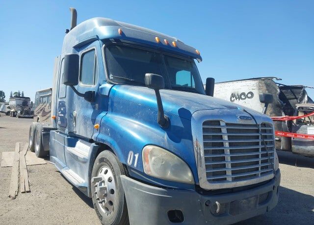 2014 FREIGHTLINER Cascadia