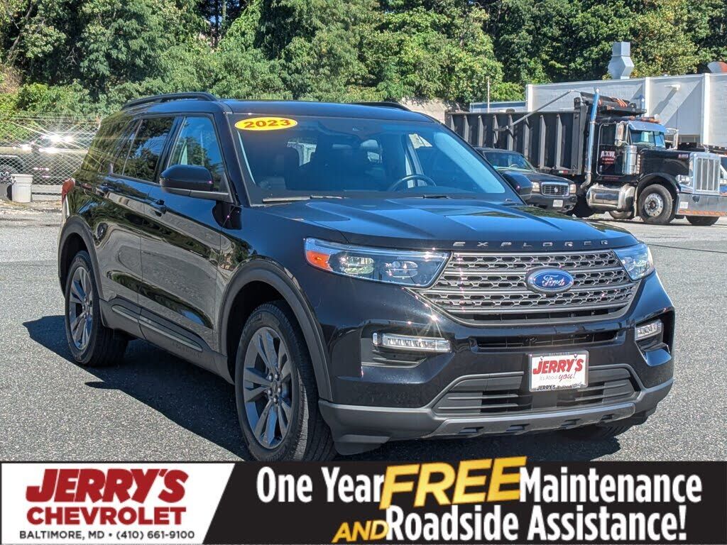 2023 FORD Explorer