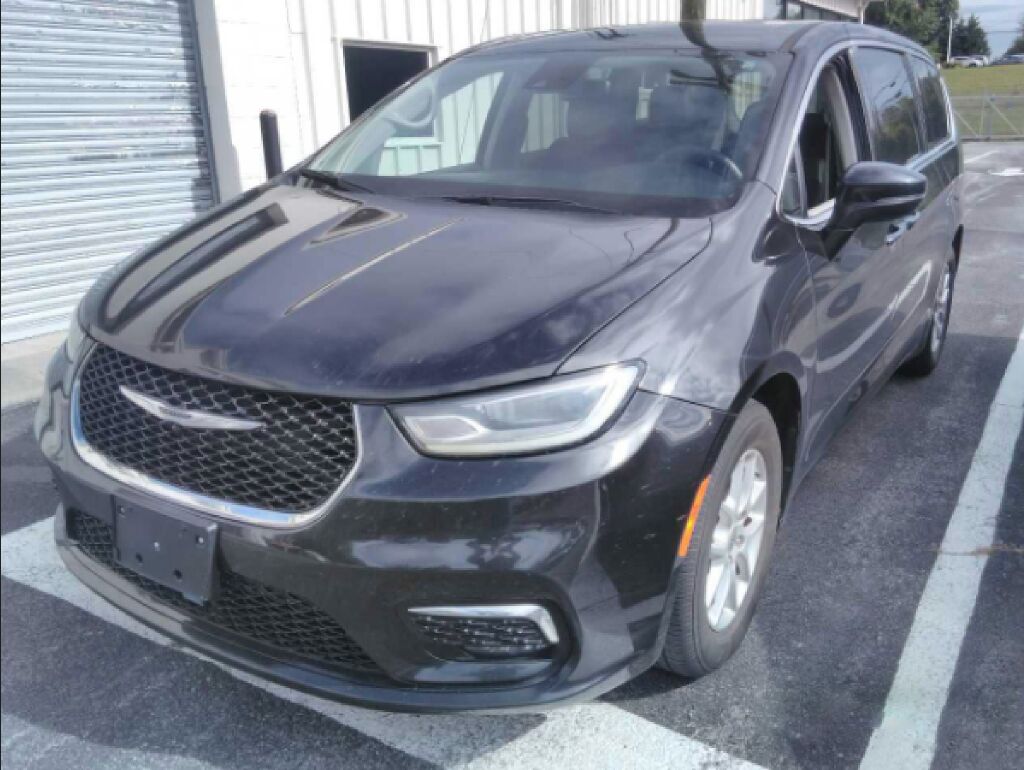 2023 CHRYSLER Pacifica