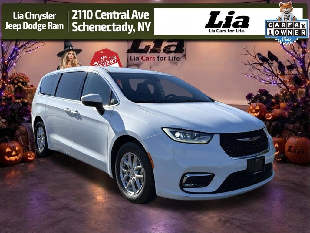 2023 CHRYSLER Pacifica