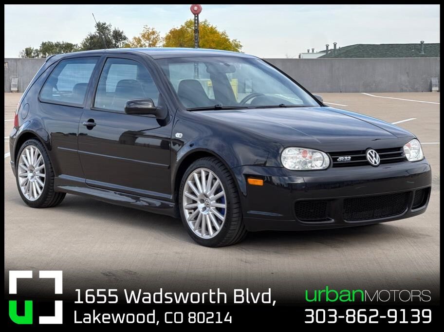 2004 VOLKSWAGEN R32