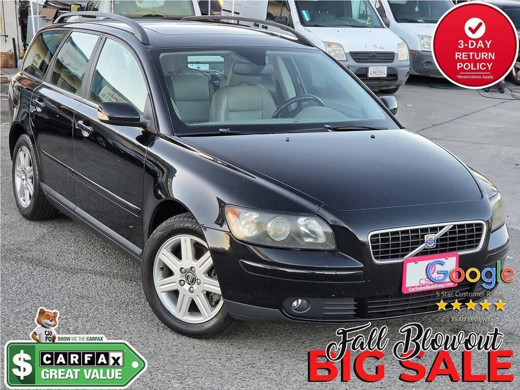 2005 VOLVO V50