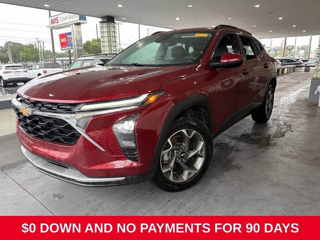 2025 CHEVROLET Trax