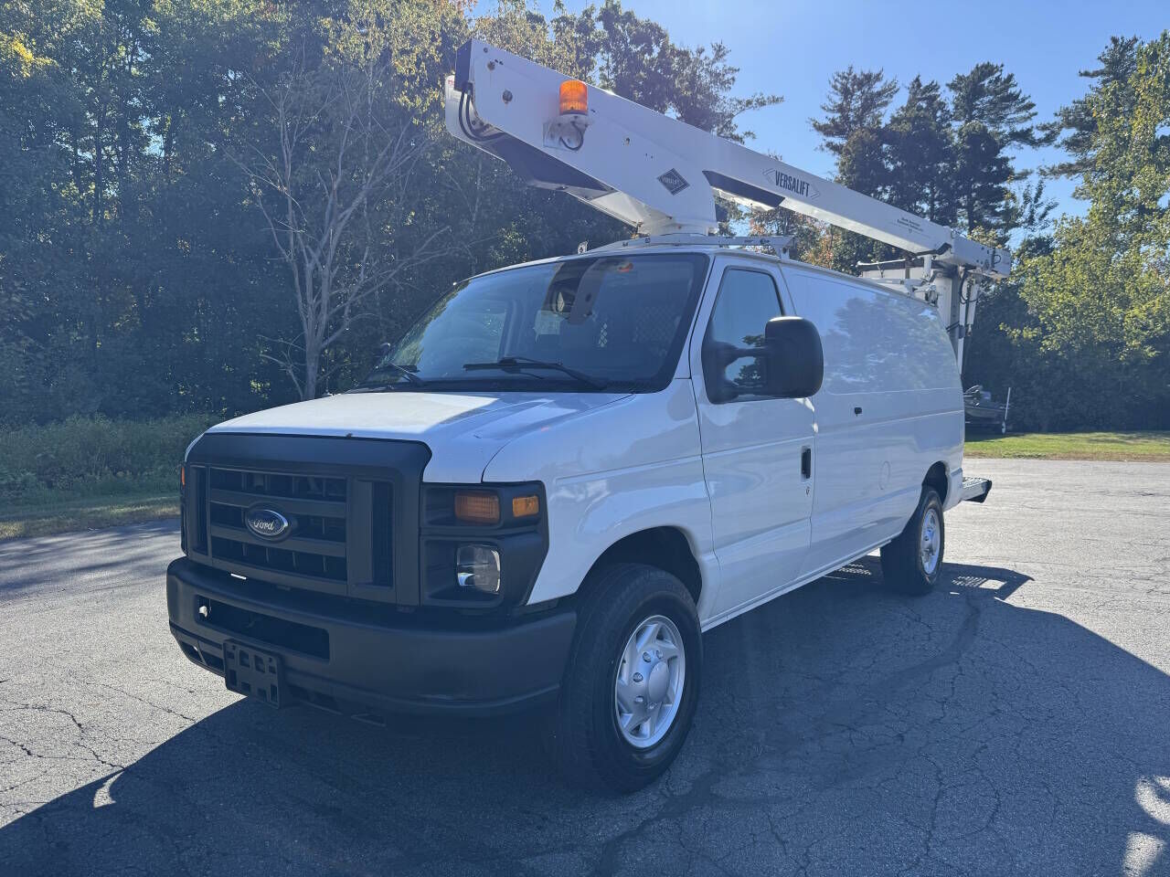 2011 FORD E-350